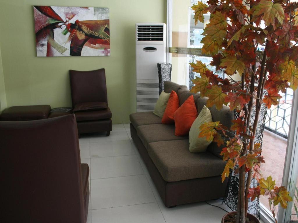 Sampaguita Suites Plaza Garcia Cebu Exterior photo